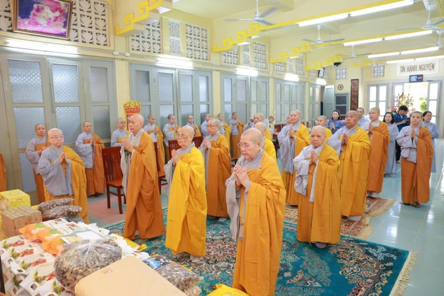 Tại tổ đình Từ Nghiêm