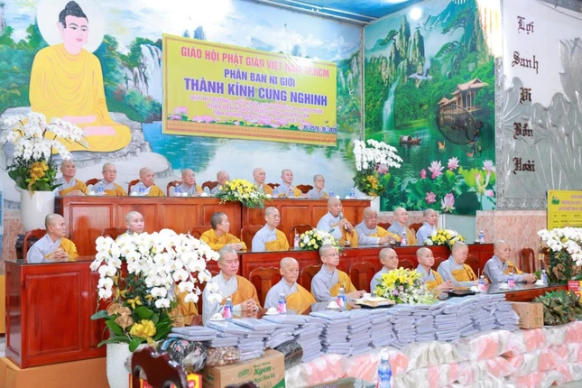 Tại trường hạ chùa Tây Thiên Tại trường hạ chùa Tây Thiên