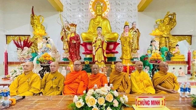 Chư tôn giáo phẩm chứng minh