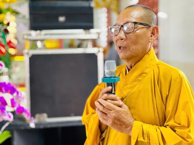 Hòa thượng Thích Minh Thành phát biểu khai mạc