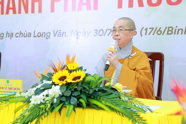 Ni trưởng Thích nữ Như Dung