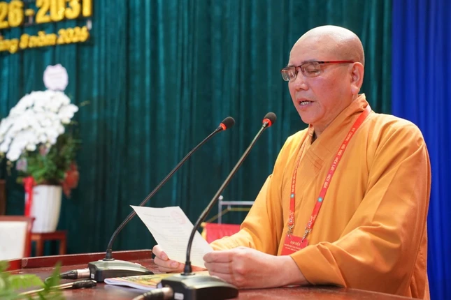 Hòa thượng Thích Thanh Phụng phát biểu khai mạc Phiên thứ nhất Đại hội