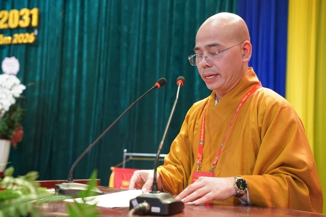 Thượng tọa Thích Thanh Sơn báo cáo hoạt động Phật sự nhiệm kỳ 2022-2027