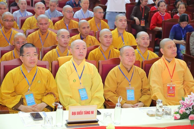 Đại biểu tham dự Đại biểu tham dự