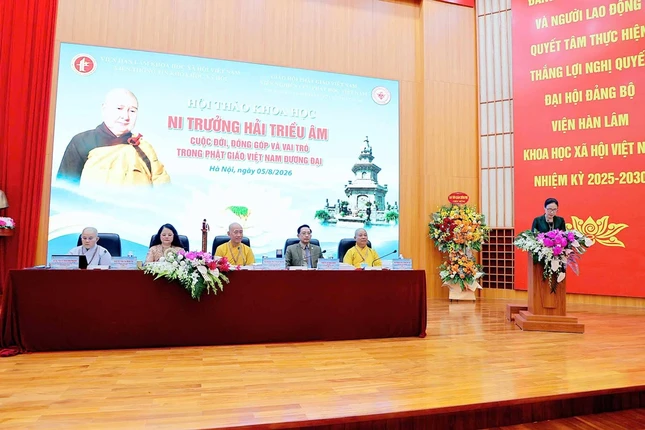 Chủ tọa hội thảo “Ni trưởng Hải Triều Âm: Cuộc đời, đóng góp và vai trò trong Phật giáo Việt Nam đương đại”