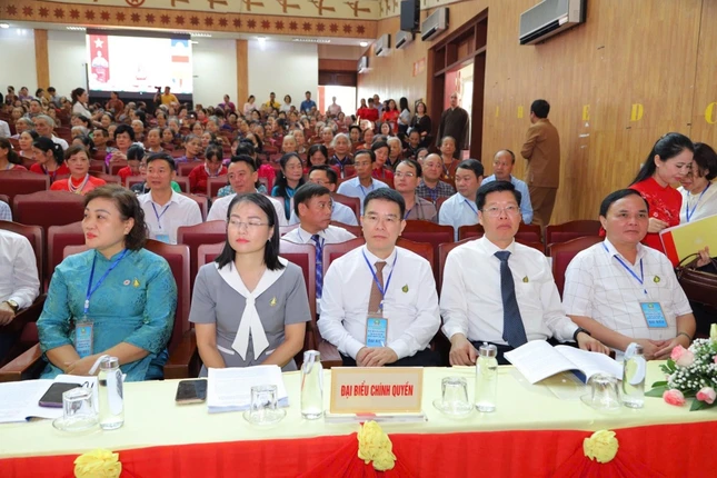 Lãnh đạo trung ương và tỉnh Cao Bằng Lãnh đạo trung ương và tỉnh Cao Bằng
