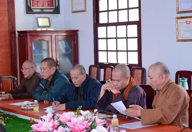Chư tôn đức Ban Thường trực