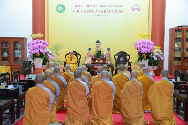 Phân ban Ni giới Trung ương đảnh lễ, khánh tuế Trưởng lão Hòa thượng Thích Thiện Nhơn