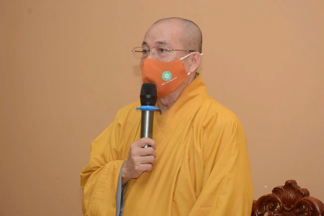 Thượng tọa Thích Giác Nghi phát biểu tại buổi lễ
