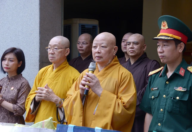 Hòa thượng Thích Lệ Trang chúc mừng Vu lan đến bà con hiện diện