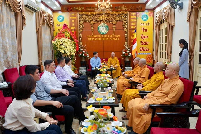 Quang cảnh buổi tiếp