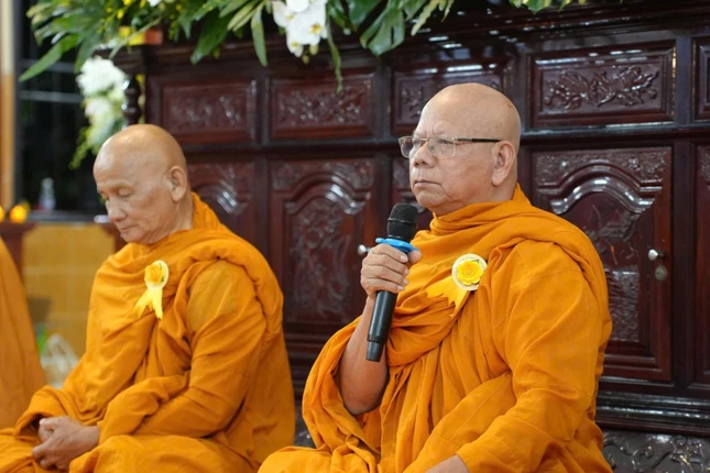 Hòa thượng Thích Giác Nhân đạo từ Hòa thượng Thích Giác Nhân đạo từ