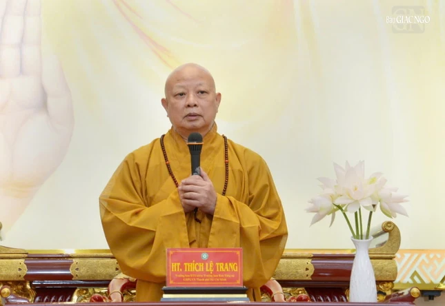 Hòa thượng Thích Lệ Trang, Trưởng ban Kiến đàn khuyến tấn giới tử làm bài thi thất tốt