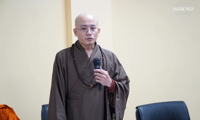 Thượng tọa Thích Minh Cần báo cáo tổng hợp kỳ tuyển Phật trường Thượng tọa Thích Minh Cần báo cáo tổng hợp kỳ tuyển Phật trường