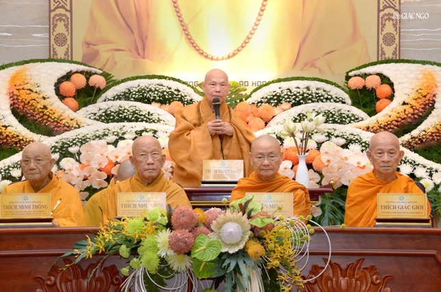 Trưởng lão Hòa thượng Thích Thiện Nhơn ban đạo từ