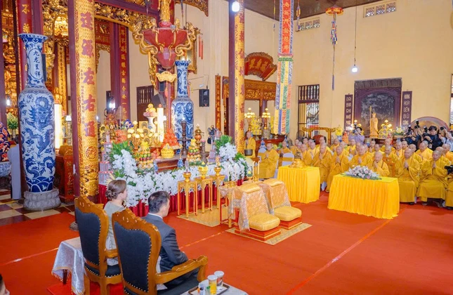 Quang cảnh buổi tiếp Nhà vua và Hoàng hậu Thái Lan Quang cảnh buổi tiếp Nhà vua và Hoàng hậu Thái Lan