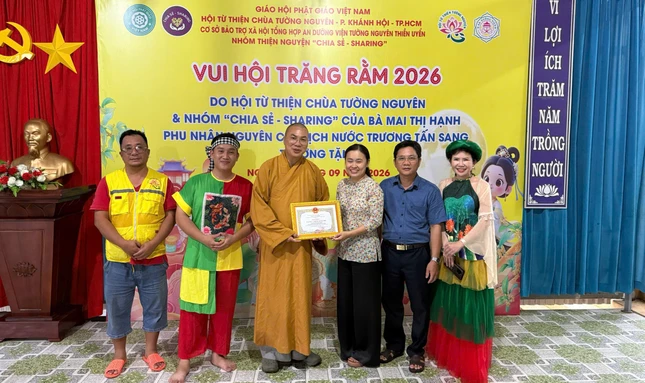 Chùa Tường Nguyên và nhóm Chia sẻ - Sharing của bà Mai Thị Hạnh tài trợ chương trình Vui hội Trăng rằm cho thiếu nhi Chùa Tường Nguyên và nhóm Chia sẻ - Sharing của bà Mai Thị Hạnh tài trợ chương trình Vui hội Trăng rằm cho thiếu nhi