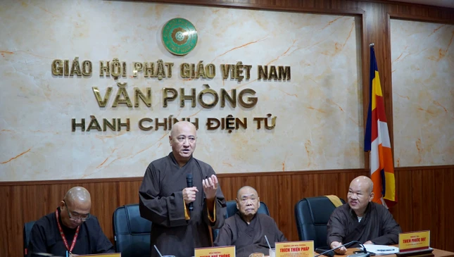 Hòa thượng Hòa thượng Thích Huệ Thông phát biểu đúc kết