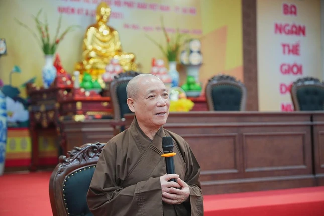 Hòa thượng Thích Bảo Nghiêm phát biểu tại lớp bồi dưỡng