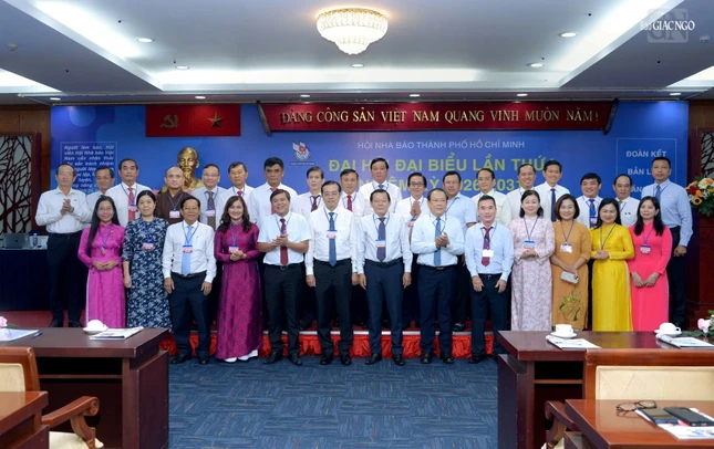 34 vị đại biểu Hội Nhà báo TP.HCM sẽ tham dự Đại hội đại biểu Hội Nhà báo Việt Nam lần thứ XII 34 vị đại biểu Hội Nhà báo TP.HCM sẽ tham dự Đại hội đại biểu Hội Nhà báo Việt Nam lần thứ XII