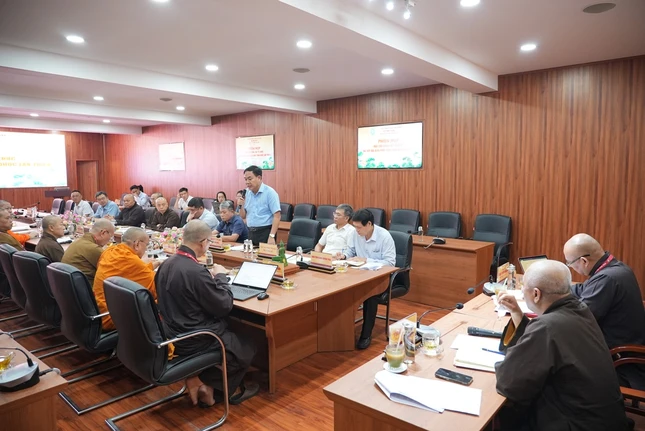 Ông Nguyễn Duy Tân, Phó Giám đốc Sở Dân tộc và Tôn giáo TP.HCM phát biểu tại buổi họp Ông Nguyễn Duy Tân, Phó Giám đốc Sở Dân tộc và Tôn giáo TP.HCM phát biểu tại buổi họp