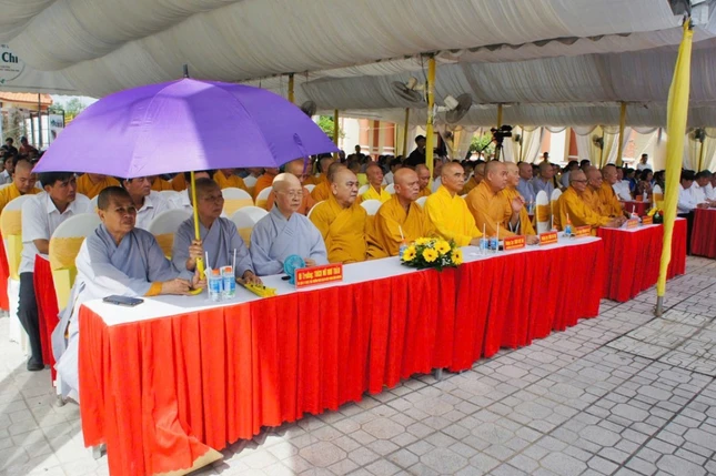 Đại biểu tham dự Đại biểu tham dự