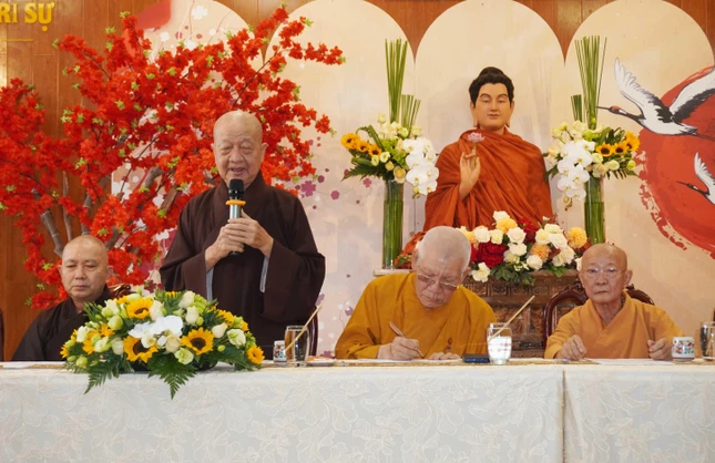 Hòa thượng Thích Tắc Lãnh phát biểu khai mạc Hòa thượng Thích Tắc Lãnh phát biểu khai mạc