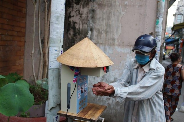 Rửa tay sát khuẩn - Ảnh:BĐ