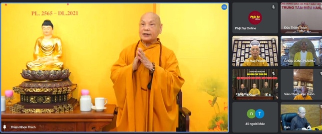 Hòa thượng Thích Thiện Nhơn ban đạo từ chứng minh