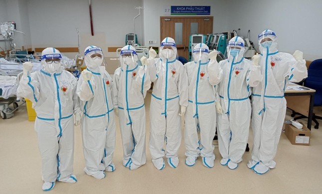 Các tình nguyện viên Phật giáo tại Bệnh viện Ung Bướu - Cơ sở 2