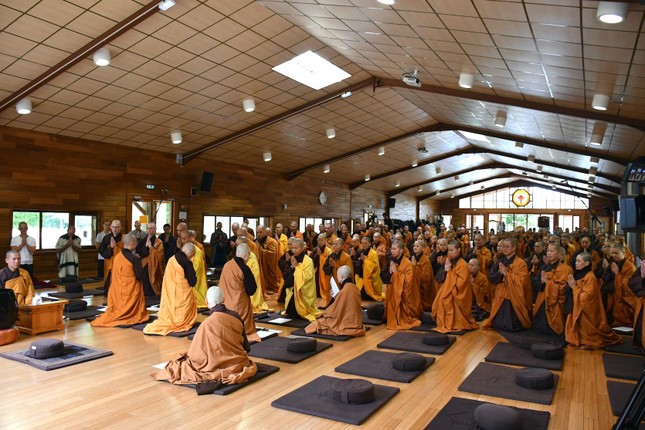 Đại chúng các chùa Pháp Vân, Cam Lộ, Từ Nghiêm xin nương tựa vào ba vị trú trì trong mùa an cư