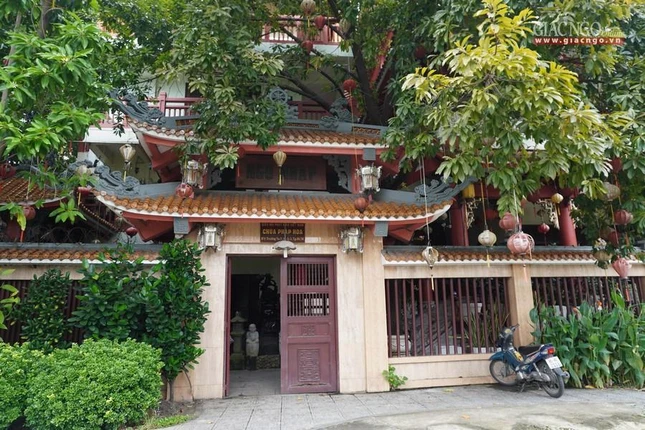 Chùa Pháp Hoa sáng ngày 4-10