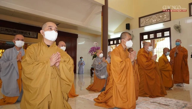 Nguyện tiếp nối theo con đường thầy đã chỉ dạy