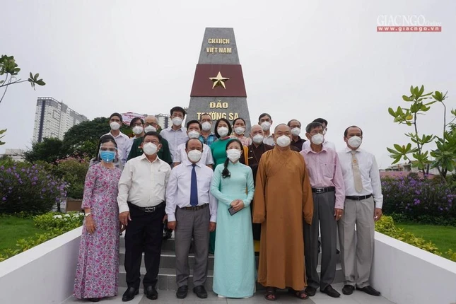 Chụp ảnh lưu niệm Chụp ảnh lưu niệm