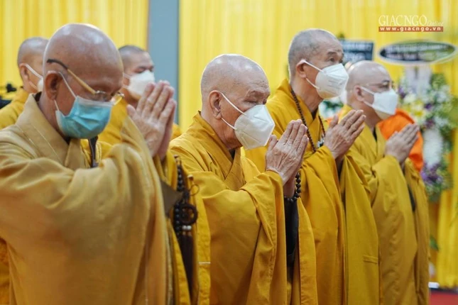 Chư tôn đức Phật giáo quận Phú Nhuận thành kính tưởng niệm