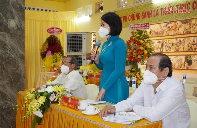 Bà Trần Thanh Hà phát biểu tại phiên trù bị