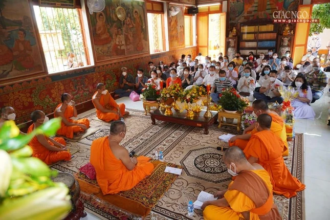 Tại Chánh điện