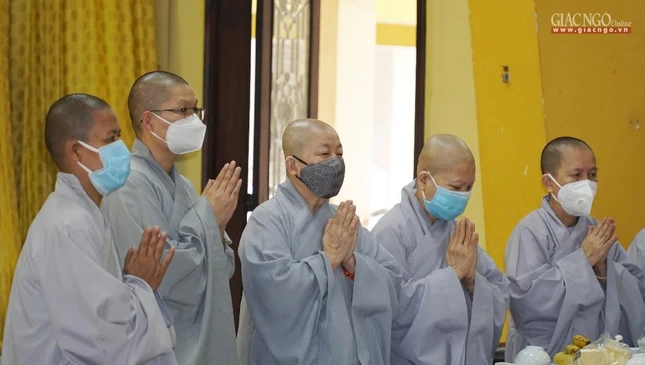 Chư Ni các tự viện thuộc tổ đình Vĩnh Nghiêm tham dự lễ tưởng niệm