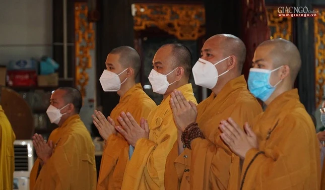 Chư Tăng nội tự trong khóa tụng kinh A Di Đà