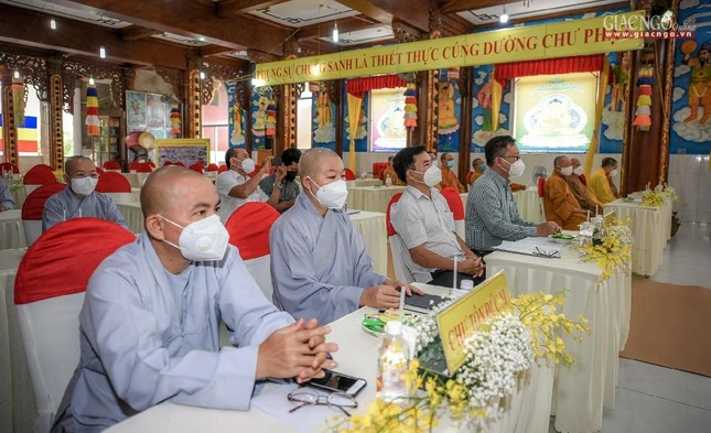 Chư tôn đức, quan khách tham dự phiên trù bị chiều 27-11