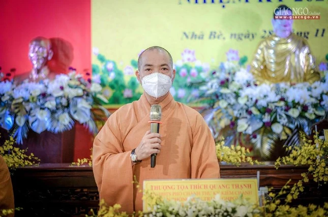 Thượng tọa Thích Quang Thạnh đóng góp ý kiến trong phiên trù bị đại hội