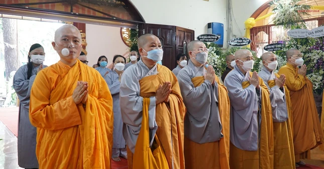 Chư tôn đức Ni Phật giáo quận Gò Vấp thành kính tưởng niệm Chư tôn đức Ni Phật giáo quận Gò Vấp thành kính tưởng niệm