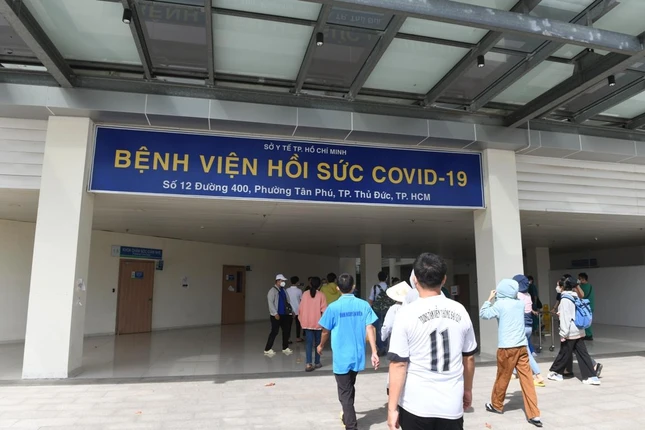Mỗi tình nguyện viên sẽ có ít nhất một tháng tại Bệnh viện Hồi sức Covid-19 - Ảnh: Thanh Phong