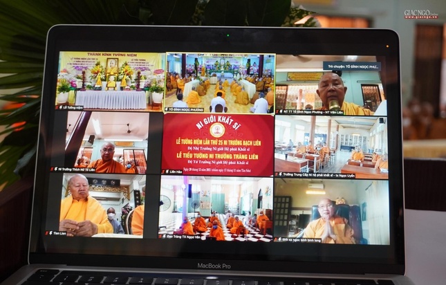 Lễ tưởng niệm được trực tuyến qua zoom