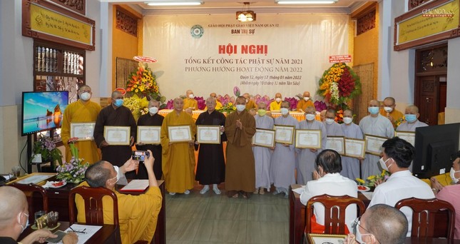 Có 13 tập thể và 5 cá nhân nhận bằng Công đức của Phật giáo TP.HCM