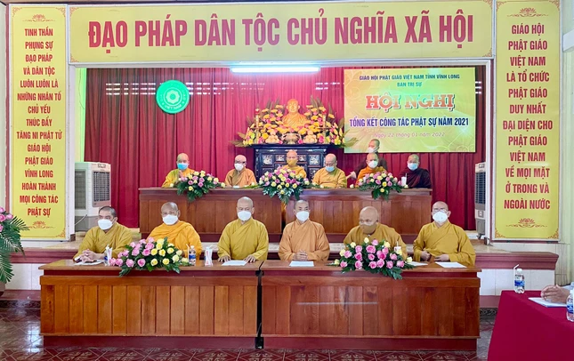 Chư tôn đức Ban chứng minh, Ban thường trực Ban Trị sự GHPGVN tỉnh Vĩnh Long - Ảnh: Ban TT-TT Phật giáo tỉnh Vĩnh Long Chư tôn đức Ban chứng minh, Ban thường trực Ban Trị sự GHPGVN tỉnh Vĩnh Long - Ảnh: Ban TT-TT Phật giáo tỉnh Vĩnh Long
