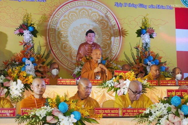 Hòa thượng Thích Thiện Nhơn ban đạo từ chỉ đạo