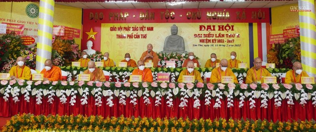 Hòa thượng Thích Thiện Nhơn ban đạo từ