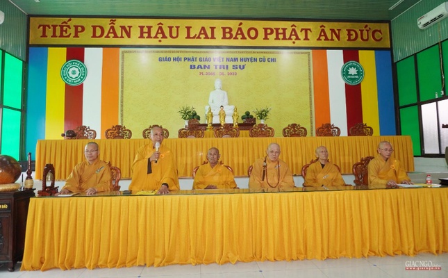 Thượng tọa Thích An Thường, Trưởng ban Trị sự GHPGVN huyện Củ Chi phát biểu khai mạc