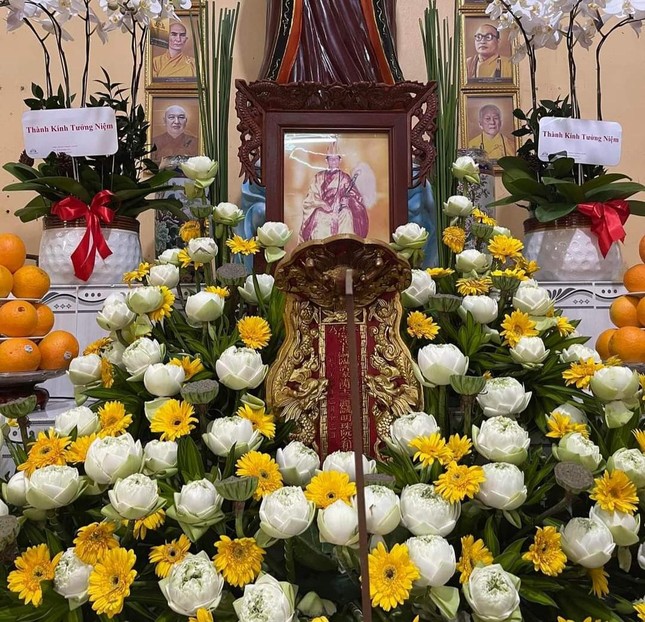 Di ảnh Hòa thượng Thích Minh Châu - Ảnh: Nhân Lạc